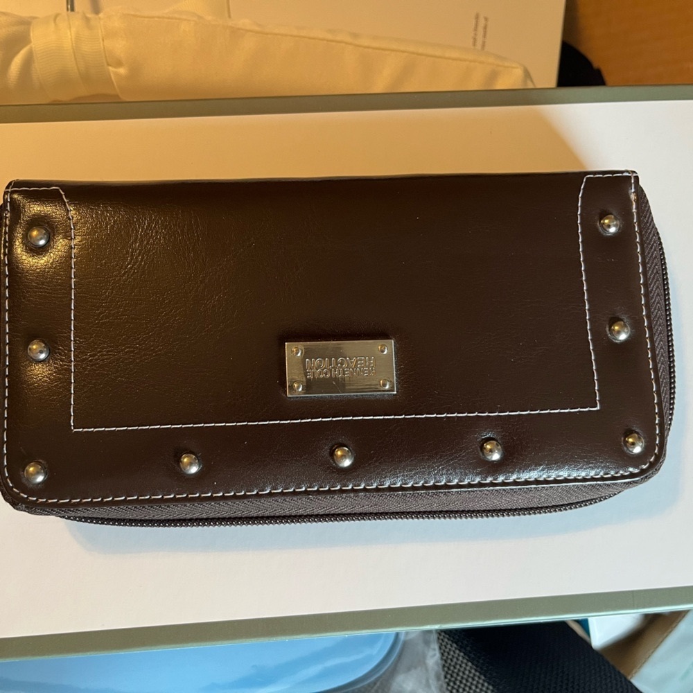 Kenneth Cole Reaction Brown Studded Zip-Around Wallet EC